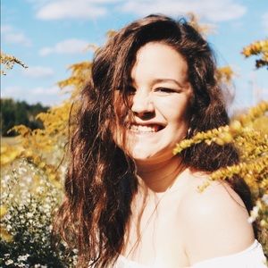 Meet your Posher, Caroline